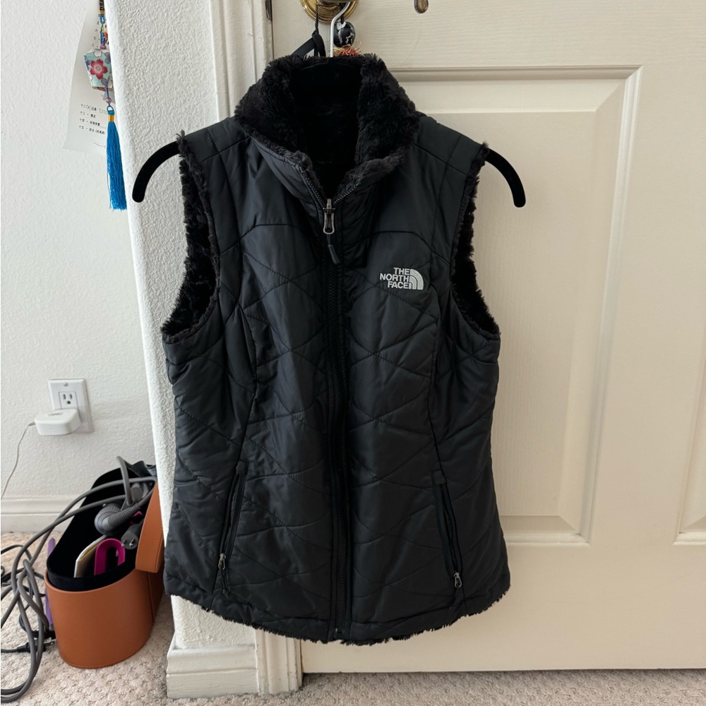 BRAND NEW* Reversible North Face Vest